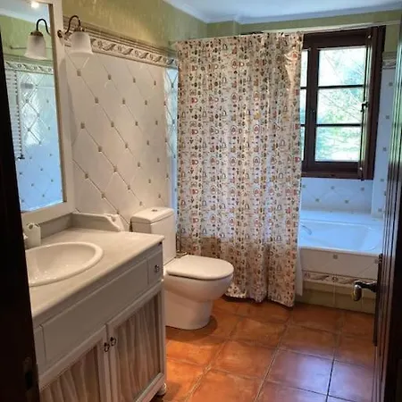 Con Piscina Сasa de vacaciones