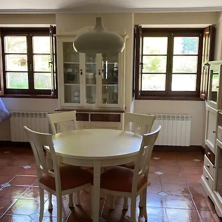 Con Piscina Holiday home Carasa