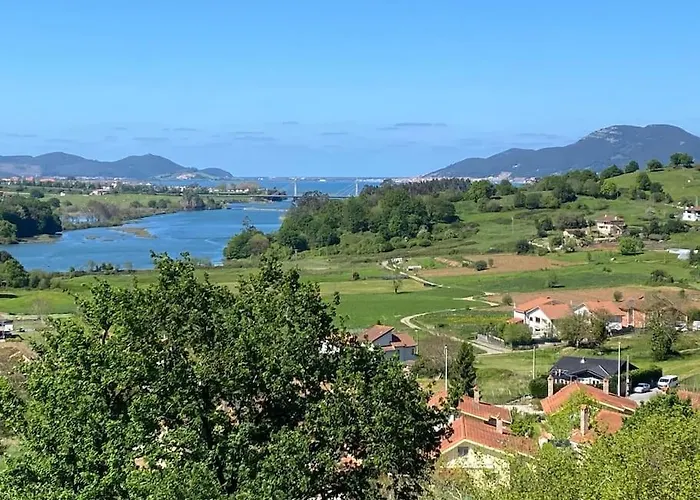 度假居 Con Piscina