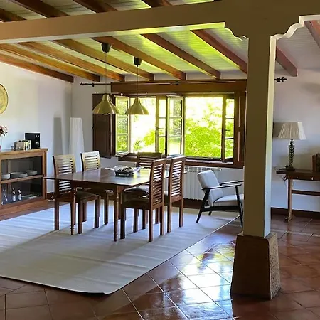 Con Piscina Tatil Evi