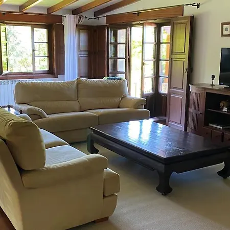 Con Piscina * Carasa